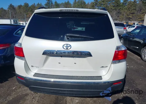 2013 Toyota Highlander Se V6 from USA, damaged, VIN 5TDBK3EH7DS261633